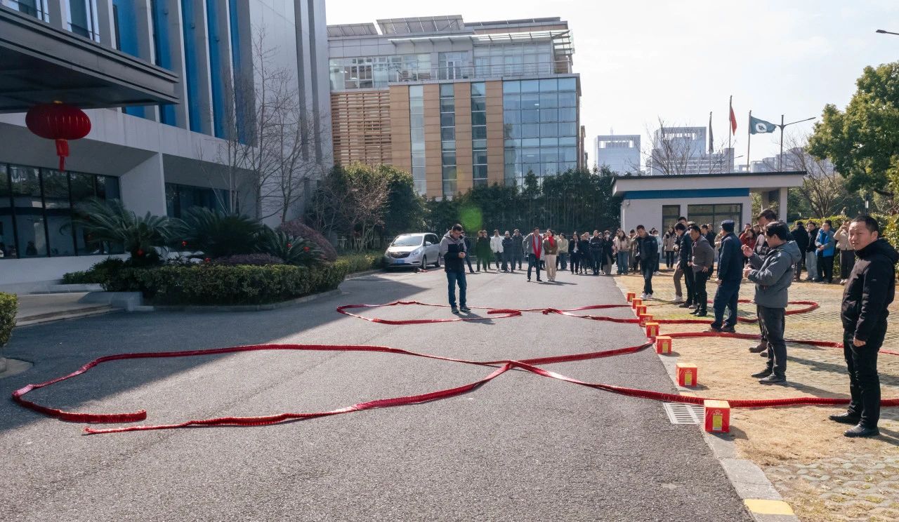 1iaXyCYPHkeDL6sOvyMbhKwLmyiaGIL2GnNBSiagCCLVa8eI5To5137J36MpxICWR61RQ4QSjKyYJZiaNr2rVj1myg-8bca1855-d426-44fb-bc0c-2220535bcb2d