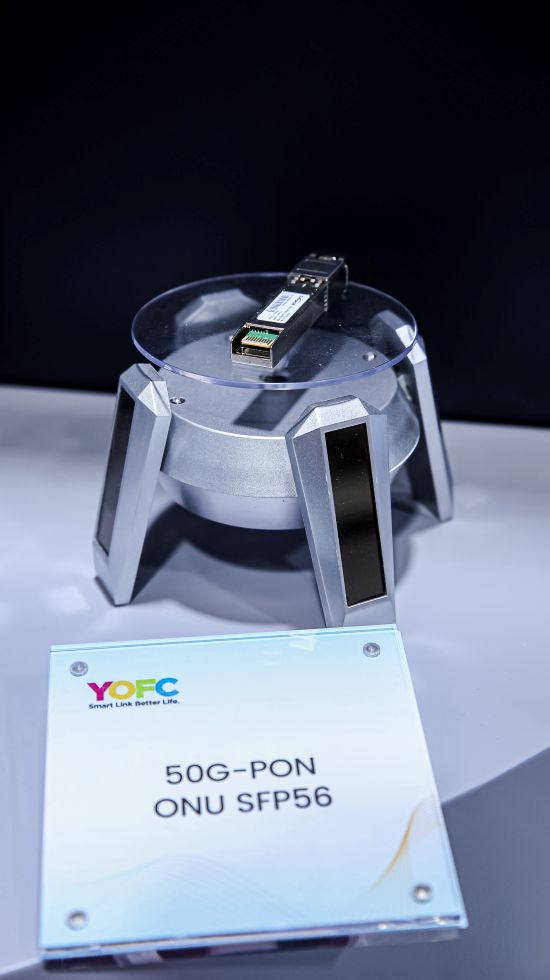 X8L0085-b9ef200d-1e7a-4ccb-8ff7-14c98b1d4676